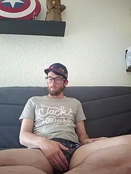 Snapshot of nymphomaniecouple chatting on April 14, 2026, 7:02 am nymphomaniecouple online show from April 14, 2026, 7:02 am