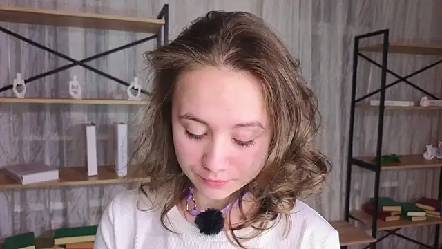 Crysta1Eva  online show from April 18, 2026, 9:04 pm