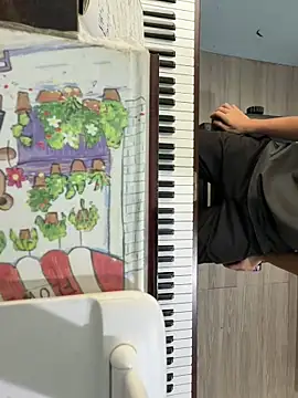 Yo155 online show from October 18, 2025, 6:26 am