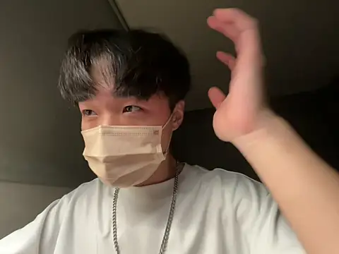 Yo155 online show from October 21, 2025, 3:33 pm