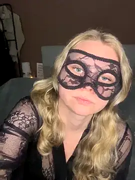 Cherrycolada online show from October 2, 2025, 9:07 pm