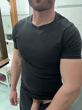 giovan2020 online show from April 21, 2026, 10:49 pm