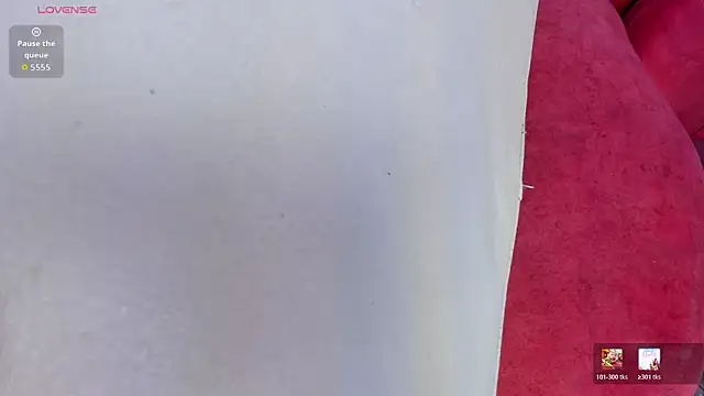 Lauren smiles online show from March 23, 2026, 8:19 pm