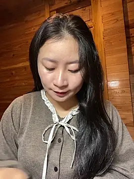 violet-00 online show from December 22, 2025, 1:50 am