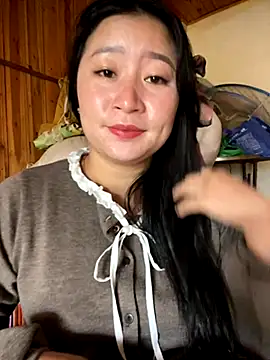 violet-00 online show from October 29, 2025, 2:54 am