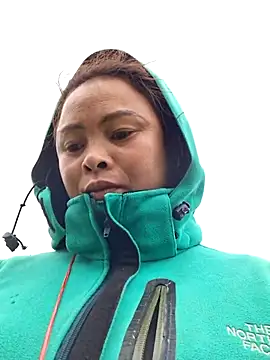 xuxulovezz online show from March 13, 2026, 1:54 am