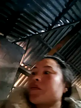 Snapshot of xuxulovezz chatting on February 10, 2026, 3:49 am xuxulovezz online show from February 10, 2026, 3:49 am