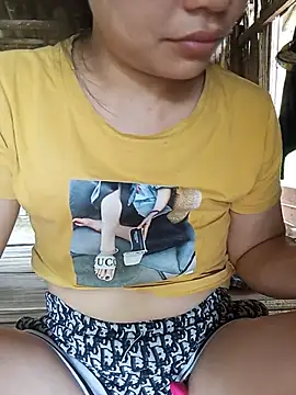 Snapshot of Suny_babyy chatting on May 25, 2026, 6:23 am Suny babyy online show from May 25, 2026, 6:23 am