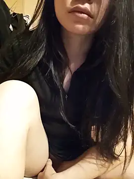 Snapshot of Suny_babyy chatting on May 13, 2026, 4:25 pm Suny babyy online show from May 13, 2026, 4:25 pm