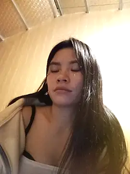 Suny babyy online show from November 10, 2025, 1:38 pm