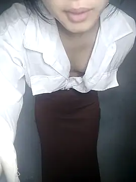 Snapshot of yagi221 chatting on November 15, 2025, 12:25 am yagi221 online show from November 15, 2025, 12:25 am