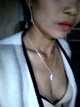 abigail-00 online show from December 21, 2025, 10:43 pm