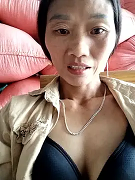 Snapshot of abigail-00 chatting on October 18, 2025, 1:40 am abigail-00 online show from October 18, 2025, 1:40 am