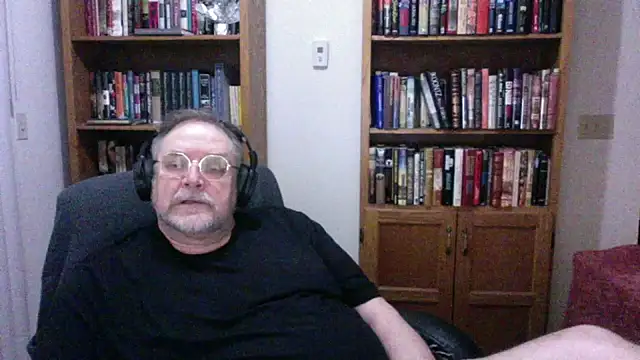 Vinyl22xh online show from February 28, 2026, 1:27 am