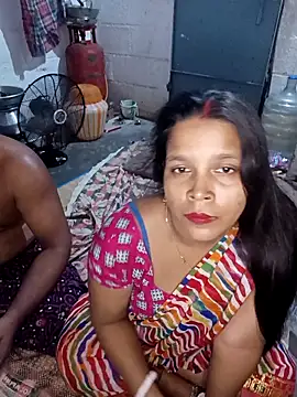 reya743 online show from September 24, 2025, 4:13 pm