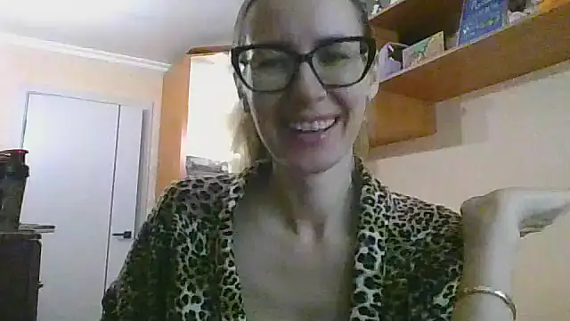 Norivann online show from October 21, 2025, 9:41 am