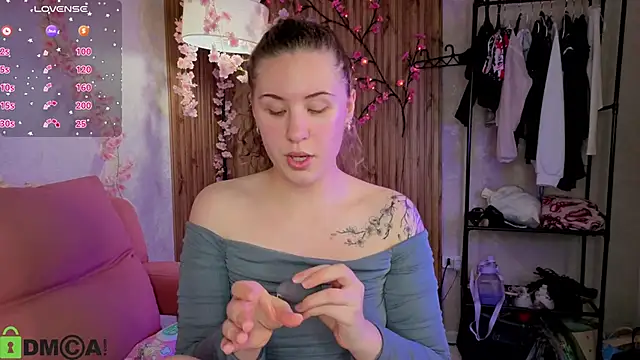 Elsie Cutties online show from November 13, 2025, 10:08 am