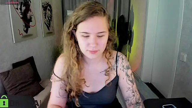 Elsie Cutties online show from May 9, 2026, 1:09 am