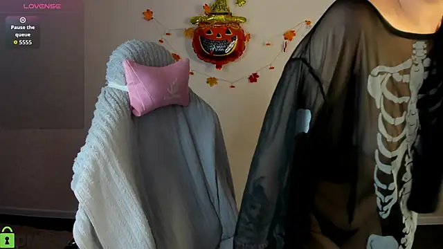 Elsie Cutties online show from October 30, 2025, 1:04 am