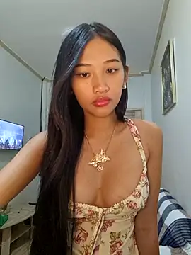 Snapshot of Bunny72772 chatting on September 30, 2025, 6:36 pm Bunny72772 online show from September 30, 2025, 6:36 pm