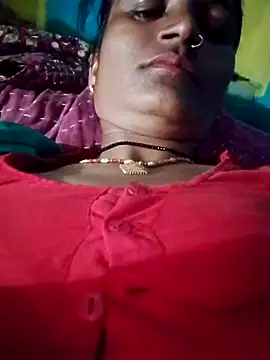 Pooja6060 online show from October 7, 2025, 4:41 pm