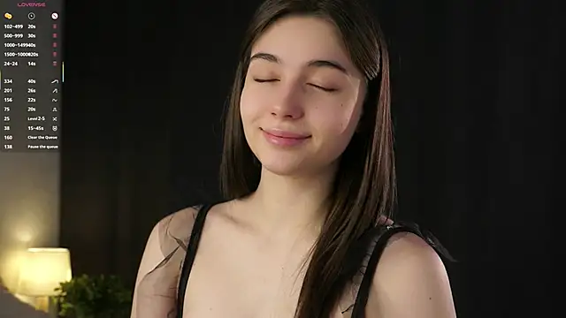 LettySlovacek online show from April 14, 2026, 2:38 am