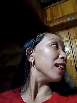 Snapshot of vtmbae chatting on October 10, 2025, 1:56 pm vtmbae online show from October 10, 2025, 1:56 pm