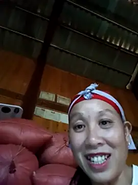 Snapshot of vtmbae chatting on November 28, 2025, 6:13 am vtmbae online show from November 28, 2025, 6:13 am