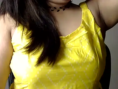 Aaliya02 online show from November 13, 2025, 7:45 am