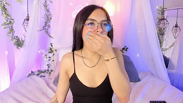 eimi rosse18 online show from March 13, 2026, 12:43 pm