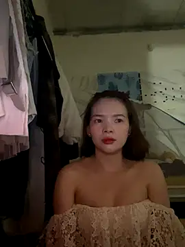 EllieYun online show from September 23, 2025, 2:35 pm