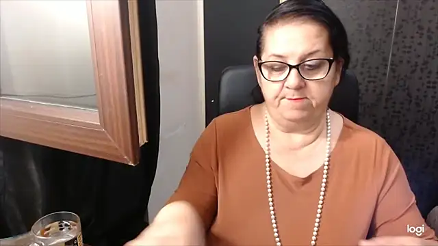 MissSanjanne online show from September 22, 2025, 9:32 pm