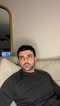 Snapshot of eauminerale chatting on February 21, 2026, 11:18 pm eauminerale online show from February 21, 2026, 11:18 pm