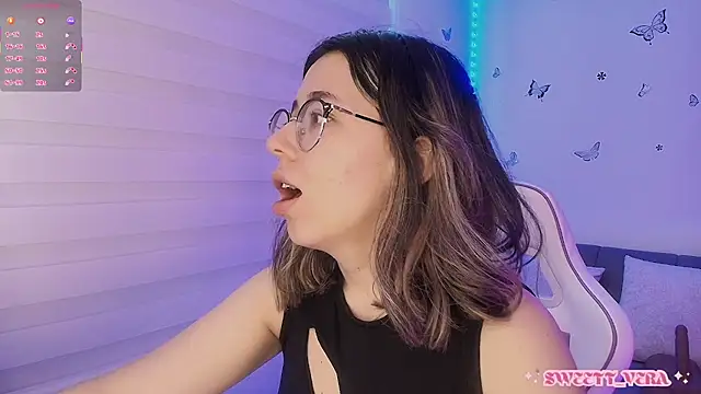 Snapshot of sweettvera chatting on February 5, 2026, 12:56 pm sweettvera online show from February 5, 2026, 12:56 pm