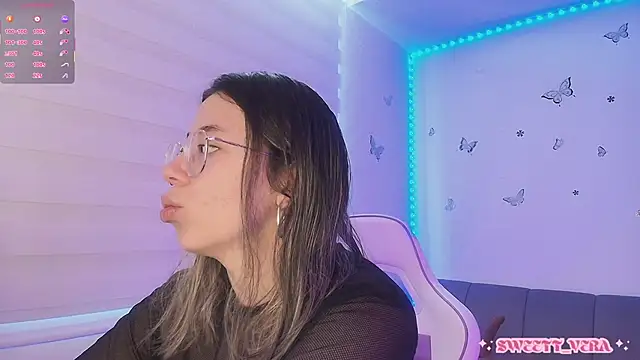 sweettvera online show from April 7, 2026, 1:35 pm