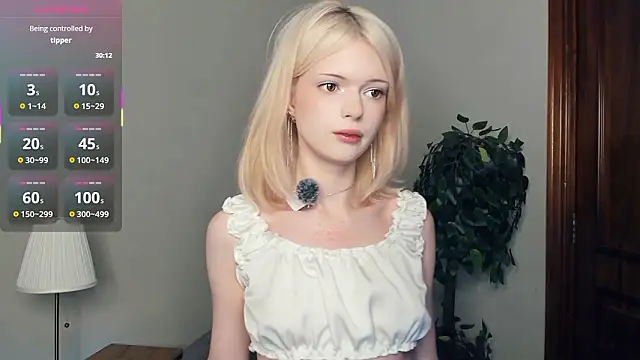 Snapshot of LaureMestler chatting on January 19, 2026, 9:57 am LaureMestler online show from January 19, 2026, 9:57 am