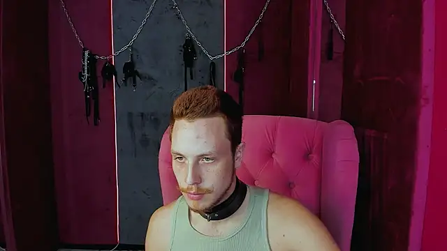 LeoMooree online show from October 8, 2025, 3:35 pm