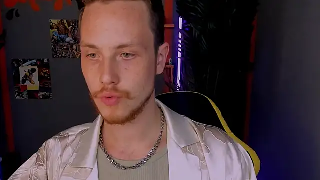 LeoMooree online show from September 27, 2025, 12:28 am