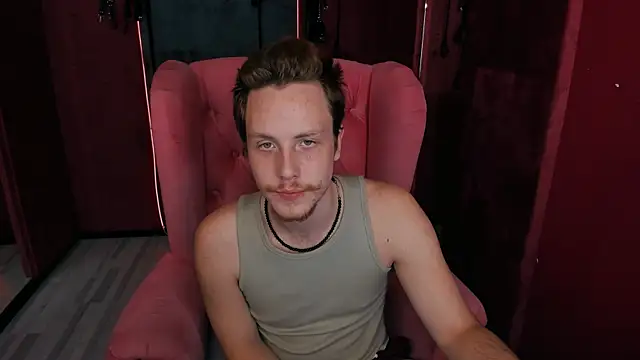 LeoMooree online show from November 14, 2025, 3:59 pm