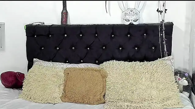 Snapshot of ValeryTatto chatting on April 21, 2026, 2:01 pm ValeryTatto online show from April 21, 2026, 2:01 pm