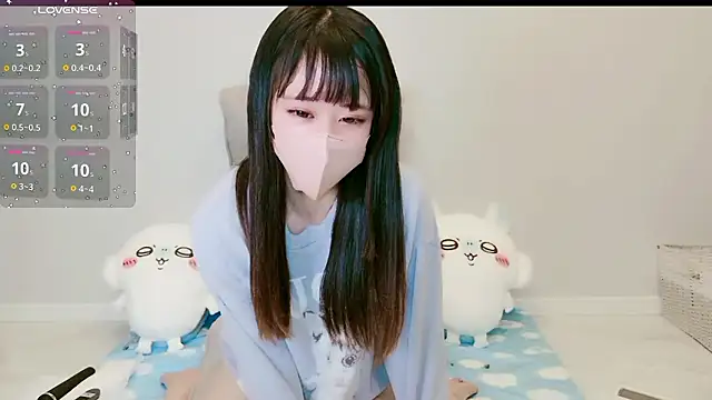 Misaki xe  online show from November 27, 2025, 2:50 pm