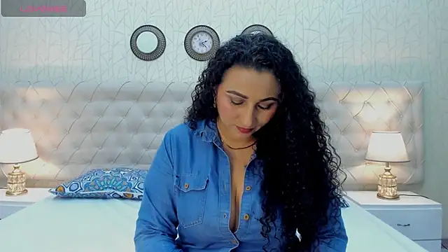 Snapshot of VaniaRose chatting on October 30, 2025, 1:09 pm VaniaRose online show from October 30, 2025, 1:09 pm