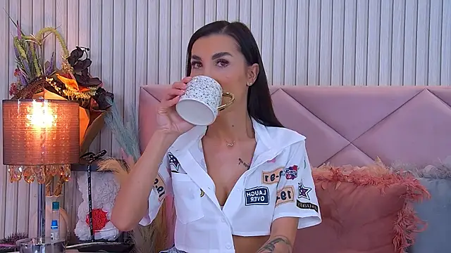 Snapshot of CindyKassidy chatting on May 1, 2026, 5:34 am CindyKassidy online show from May 1, 2026, 5:34 am