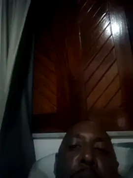 Snapshot of Preto18cmssa chatting on May 8, 2026, 8:45 pm Preto18cmssa online show from May 8, 2026, 8:45 pm
