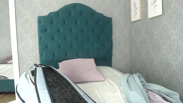 Vic Taylor online show from April 17, 2026, 11:46 am