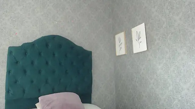 Snapshot of Vic_Taylor chatting on May 6, 2026, 11:47 am Vic Taylor online show from May 6, 2026, 11:47 am