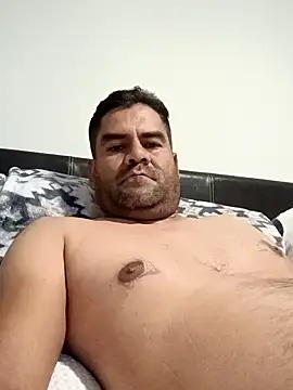 theking1 1 online show from September 24, 2025, 2:51 am