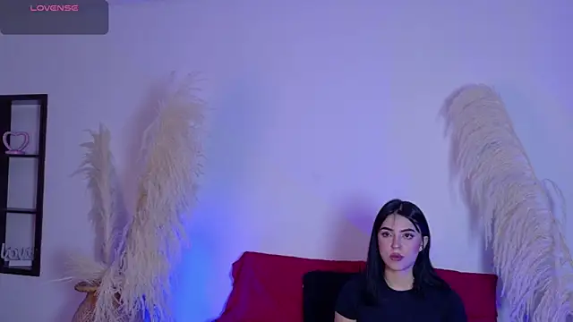 Snapshot of Zafira_ chatting on November 7, 2025, 8:02 pm Zafira online show from November 7, 2025, 8:02 pm