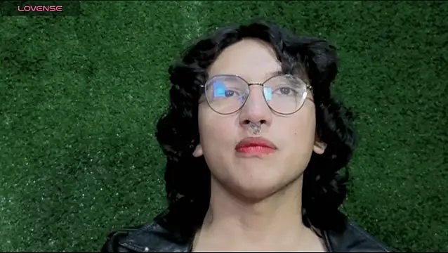 -BlueOpal- online show from November 24, 2025, 7:03 pm