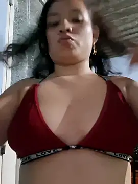 hot-mom22 online show from September 27, 2025, 3:56 am